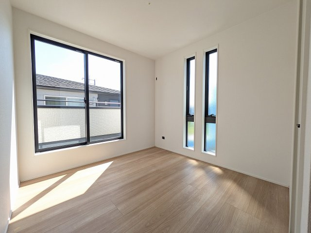 八王子市　楢原町　新築一戸建て　４期の子供部屋|～2階バルコニーに面している5.0帖の洋室です～