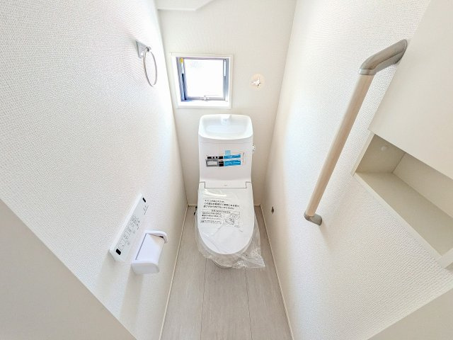 八王子市　楢原町　新築一戸建て　４期のトイレ|～暖房温水洗浄機能付きトイレ　冬場は特に嬉しい機能ですね～