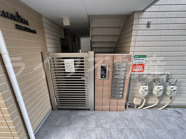 ALEGRIA若江本町Northのエントランス