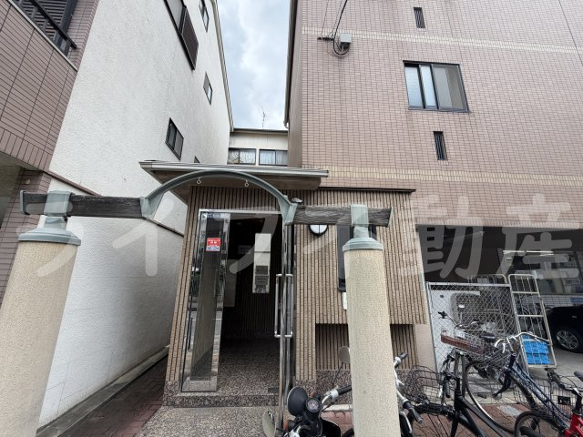 YANOパークガーデンのエントランス