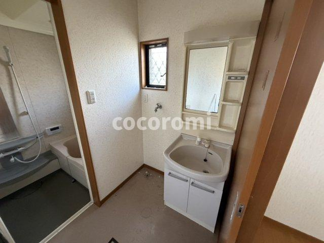 伊加賀本町平屋の洗面所