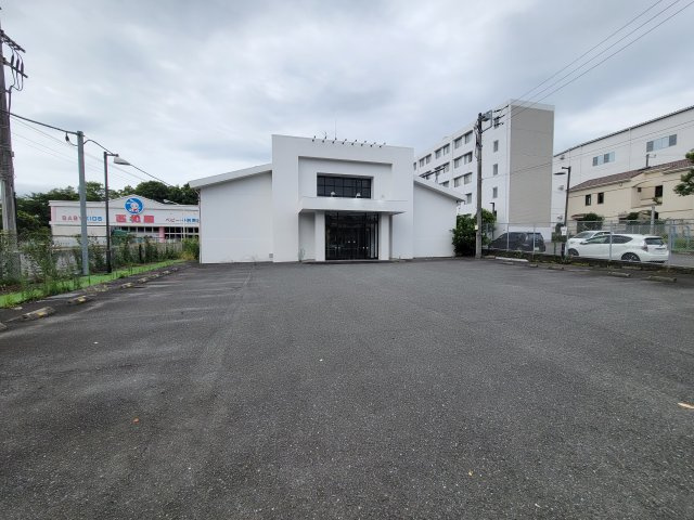 秦野市尾尻の店舗