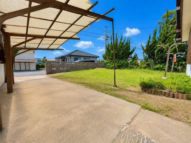 大網白里市北今泉　中古戸建の庭|※画像の一部はAIを用いて加工・編集しています。実際の状況と異なる場合がありますので、ご了承下さい。