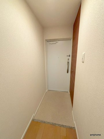 ベリー海老江　仲介手数料無料の玄関