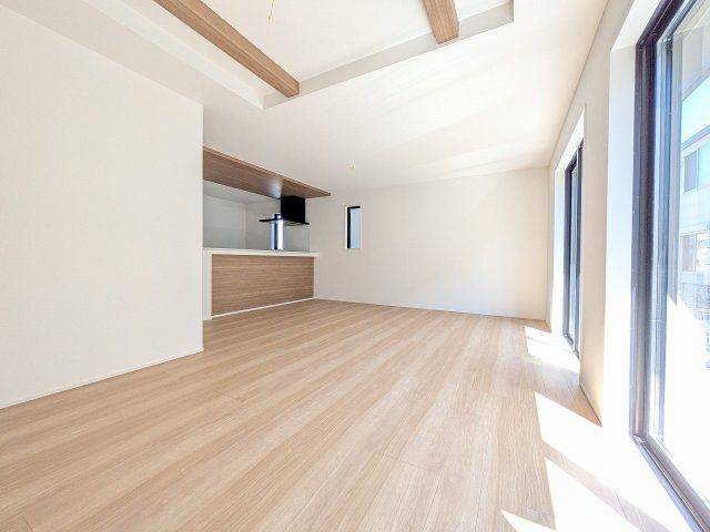 八王子市　楢原町　新築一戸建て　４期の内装|～19.37帖の明るく開放感のあるLDK、家族団欒の時間をお過ごしいただけます～