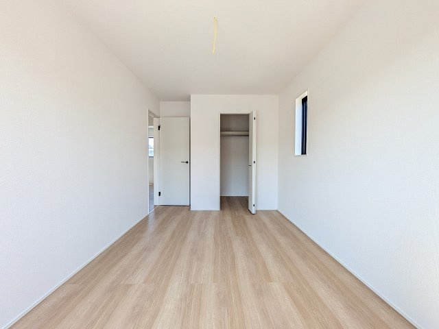 八王子市　楢原町　新築一戸建て　４期の収納|～大容量収納可能なウォークインクローゼット～