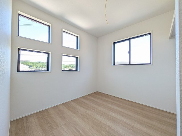 八王子市　楢原町　新築一戸建て　４期の子供部屋|～2階5.0帖の洋室　2面採光で明るく風通しの良いお部屋です～