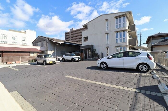 エトワールの駐車場