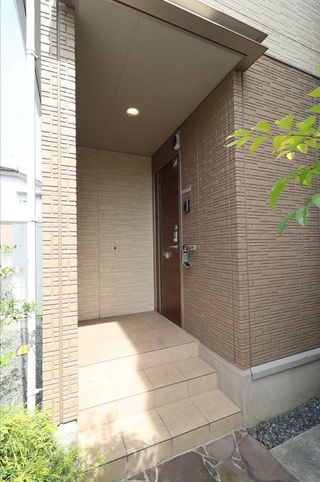 ＡＲＩＥＴＴＡ　B棟の玄関