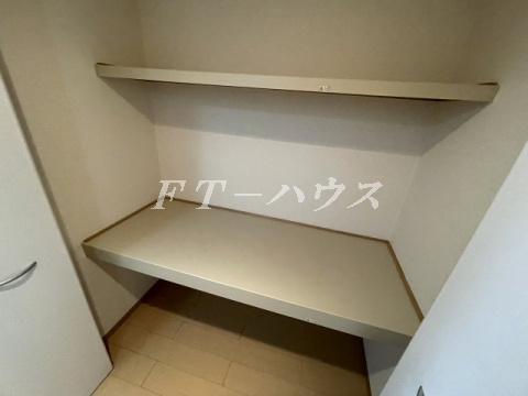 千葉市花見川区幕張町４丁目のアパートの収納