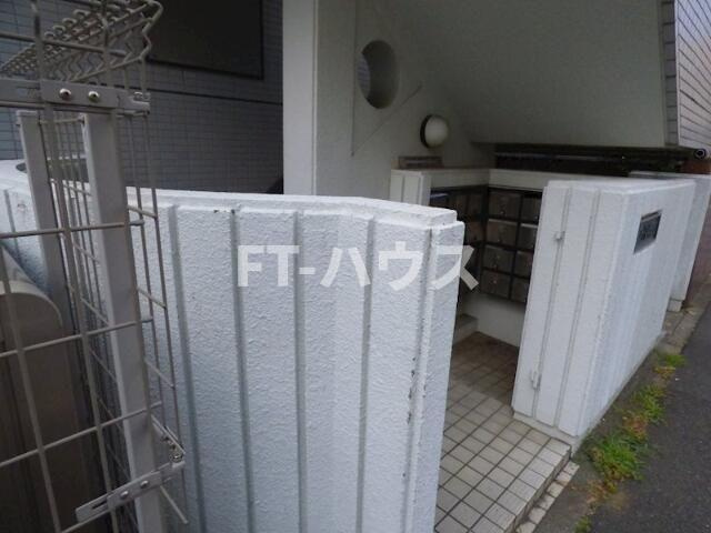 アーバン津田沼のエントランス