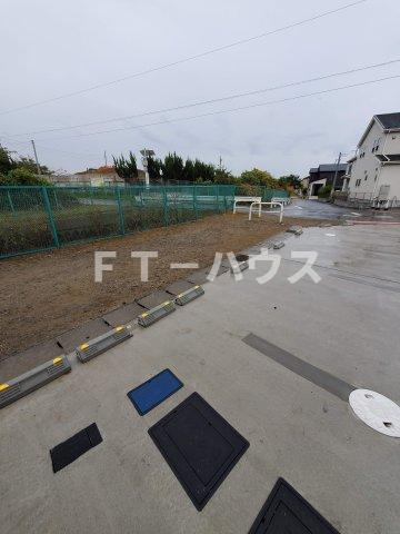 スエルテ幕張本郷の駐車場