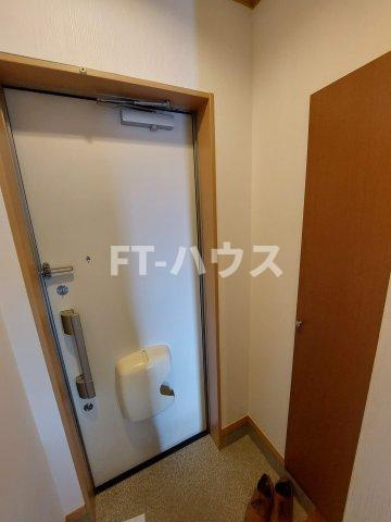 アンプルール　フェール　本郷の玄関