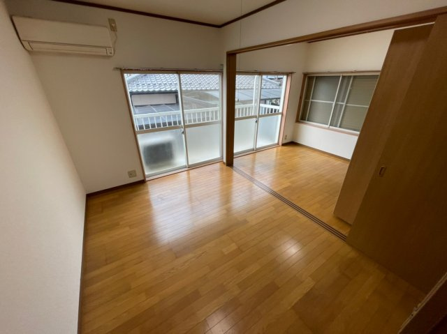 スカイハイツの居間・リビング