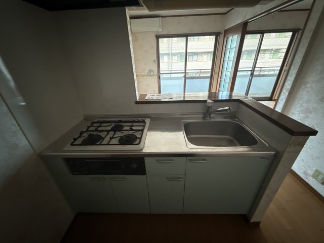 千葉市花見川区幕張本郷７丁目の賃貸マンションのキッチン