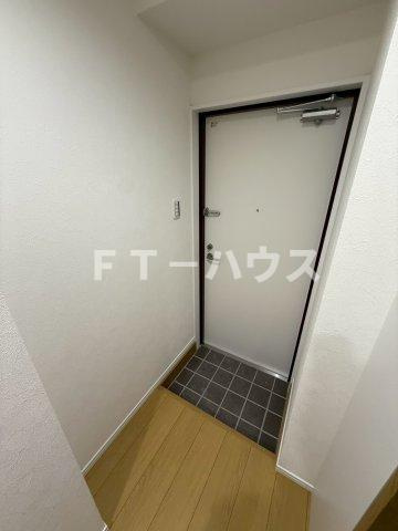 サンライズ幕張の玄関