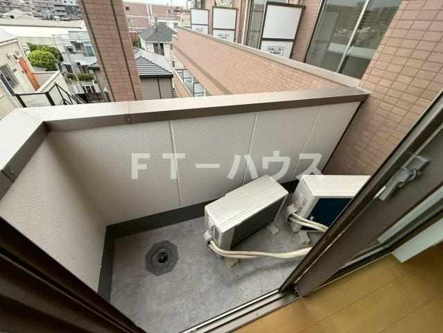サンライズ幕張のバルコニー