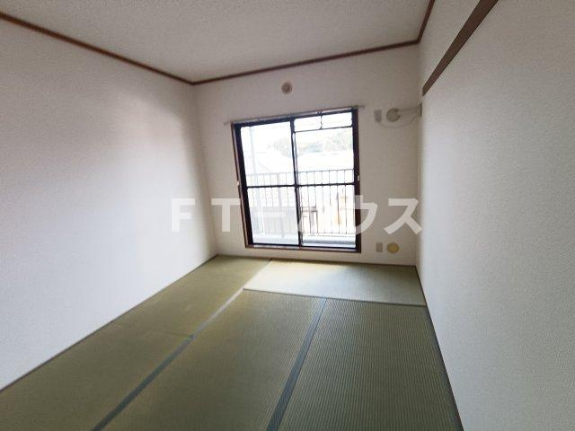 フィエール本郷の和室