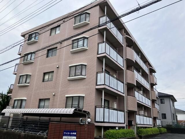 フィエール本郷の外観