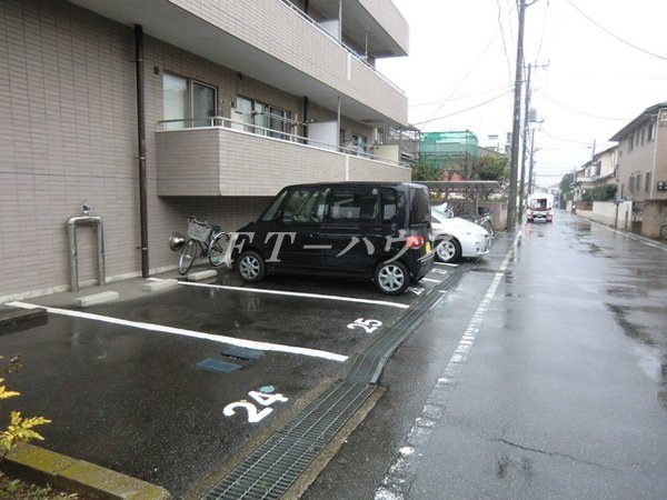 幕張台パークレジデンスの駐車場