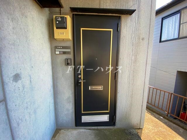 メゾンセジュールの玄関
