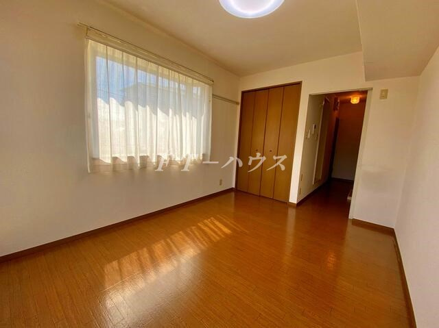 メゾンセジュールの寝室