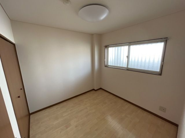 パープルメゾンの洋室