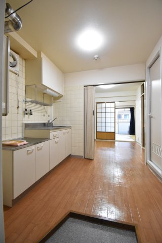 LBアパートあびこ(豊富マンション)の玄関