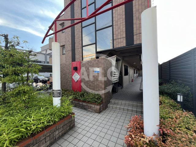 コンフォールのエントランス|エントランス