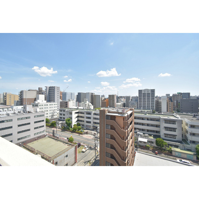 セレニテ江坂ルフレの玄関