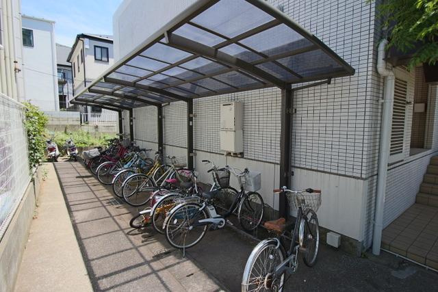 屋根付き駐輪場