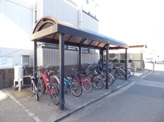 屋根付の駐輪場ありますよ