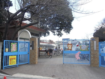 明照幼稚園 徒歩8分。幼稚園・保育園 610m