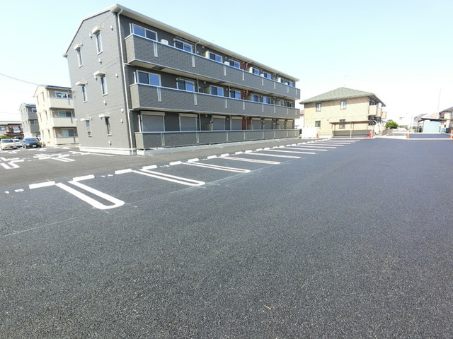 リヴェールマリーズ　Ｆの駐車場|駐車場