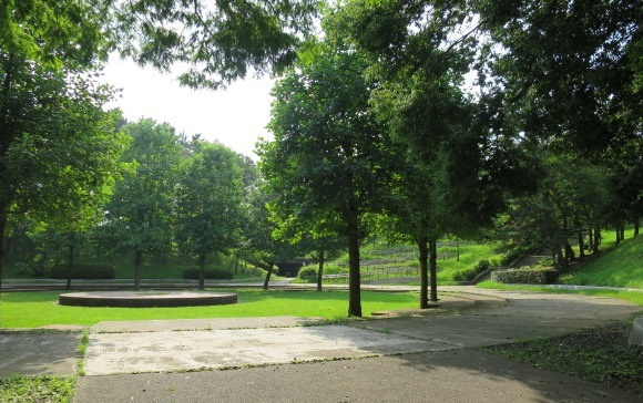 赤坂公園まで230ｍ