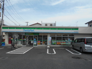 ファミリーマート大泉目白通り店まで60ｍ