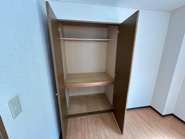アプリコット宮上の収納|南洋間収納