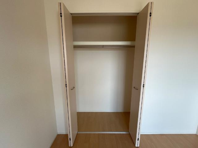 レジデンスガーデンⅢの収納|南側洋室クローゼット