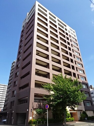 ライオンズマンション知事公館前の外観