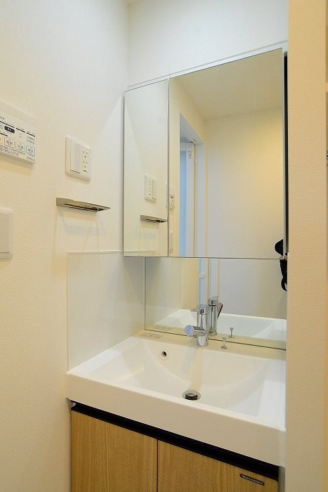 ステージグランデ新御徒町アジールコートの洗面所|※カラータイプ異なります。