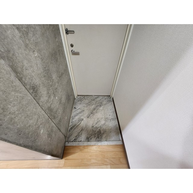 ＭＯＤＵＬＯＲ久が原の玄関