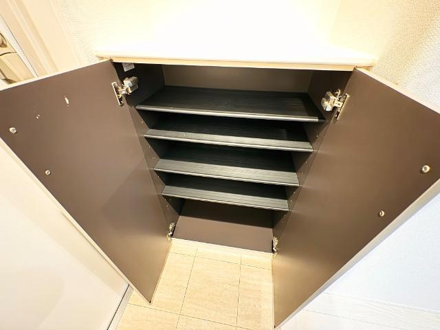 グランドゥール高針原の収納|下駄箱
