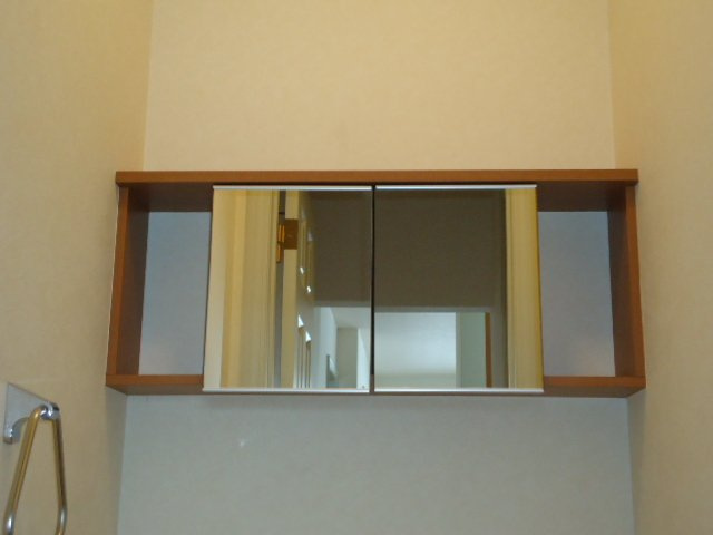 アンソレイエ ノアのトイレ|トイレ収納棚