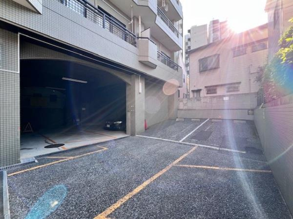 ＩＳＭ西日暮里の駐車場
