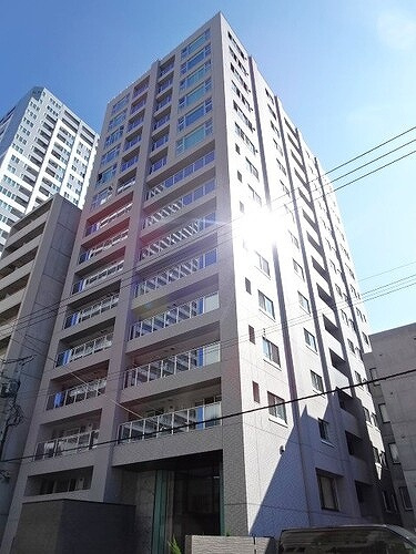 ライオンズ札幌大通グランフォートの外観