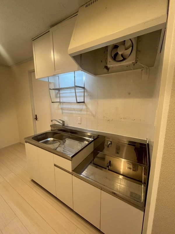 川口市並木２丁目の賃貸マンションのキッチン