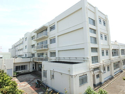 横浜市立新橋小学校まで800ｍ