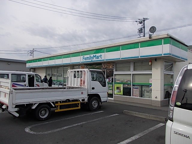 シュイーゼの周辺|ファミリーマート清水北脇店まで850m