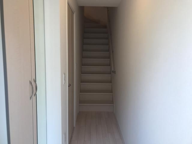 エテルノ・ステラの内装|階段