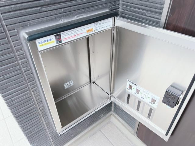 サンライズ・ガーデンⅢのその他|宅配ボックス（イメージ）